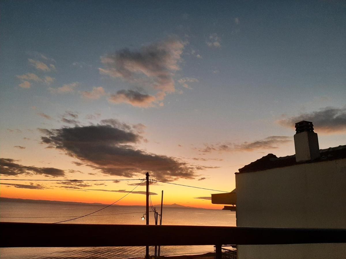 Christina'S Sea House Daire Nikiti  Dış mekan fotoğraf