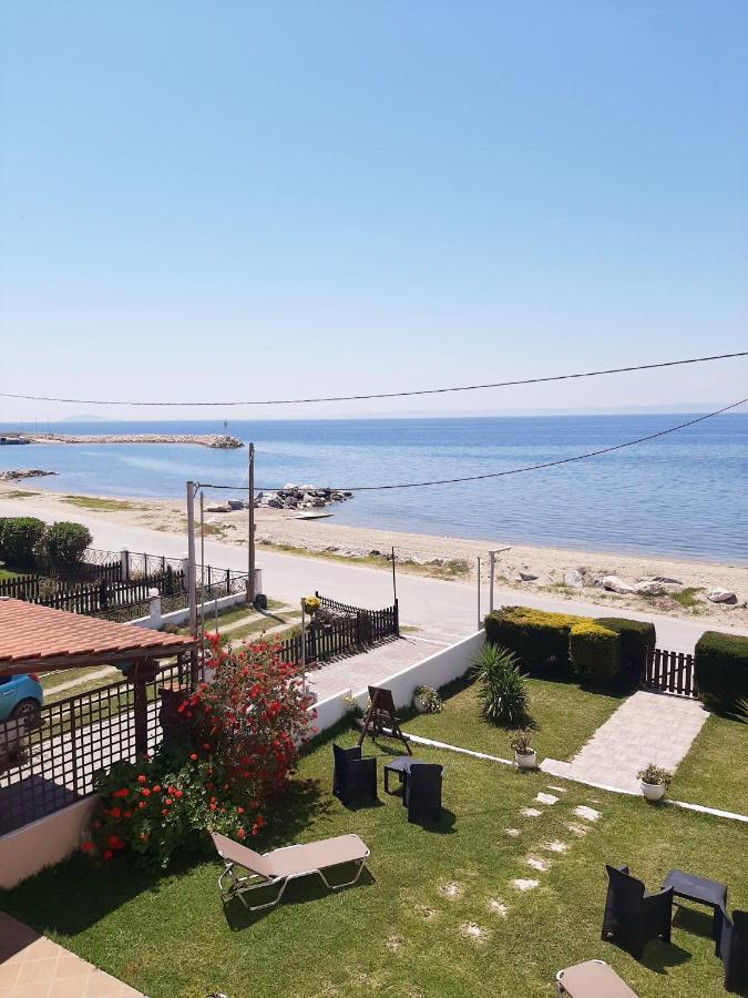 Christina'S Sea House Daire Nikiti  Dış mekan fotoğraf