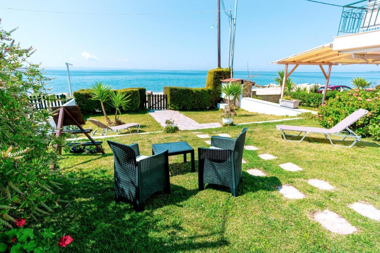 Christina'S Sea House Daire Nikiti  Dış mekan fotoğraf